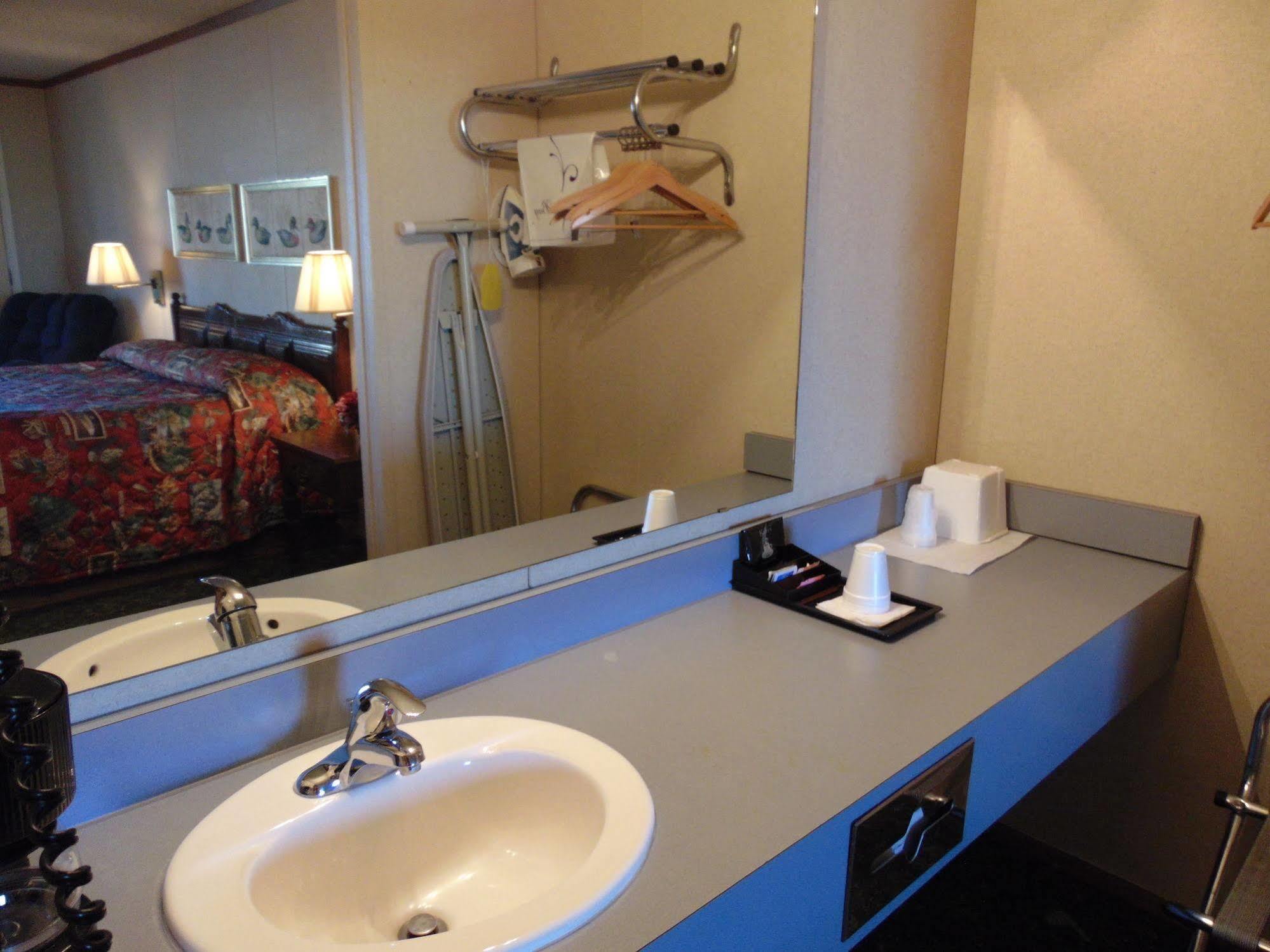 Heritage House Inn Muleshoe Экстерьер фото